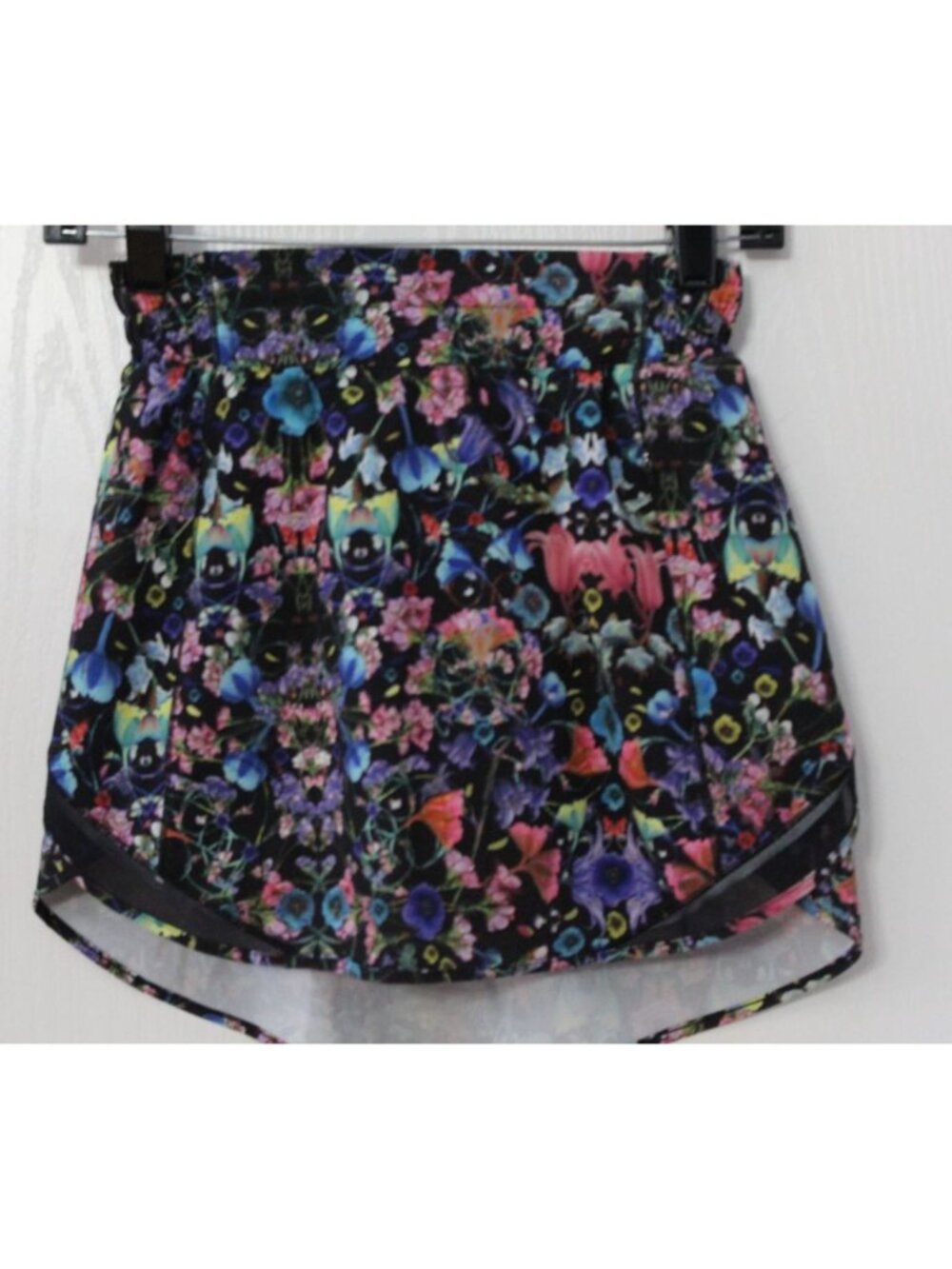 Lululemon Hottie Hot Floral Skort – Size 2